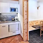 Apart Gabriele Pure Alpin Style St Anton - Mountain Hideaway With Sommercard Premium & Dogs Welcome Apartamento
