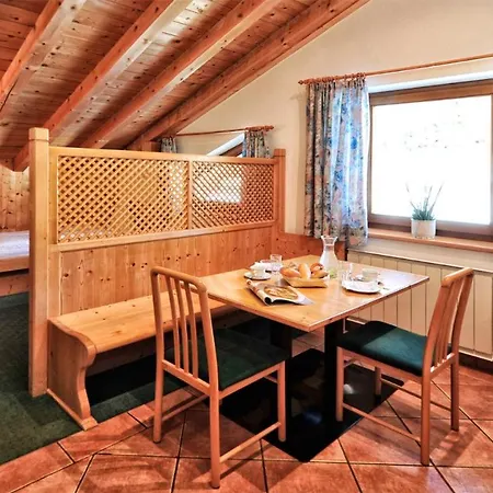 Gabriele - Pure Alpin Style * サンクト・アントン・アム・アールベルク