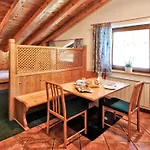 Apart Gabriele Pure Alpin Style St Anton - Mountain Hideaway With Sommercard Premium & Dogs Welcome * 장크트안톤암아를베르크